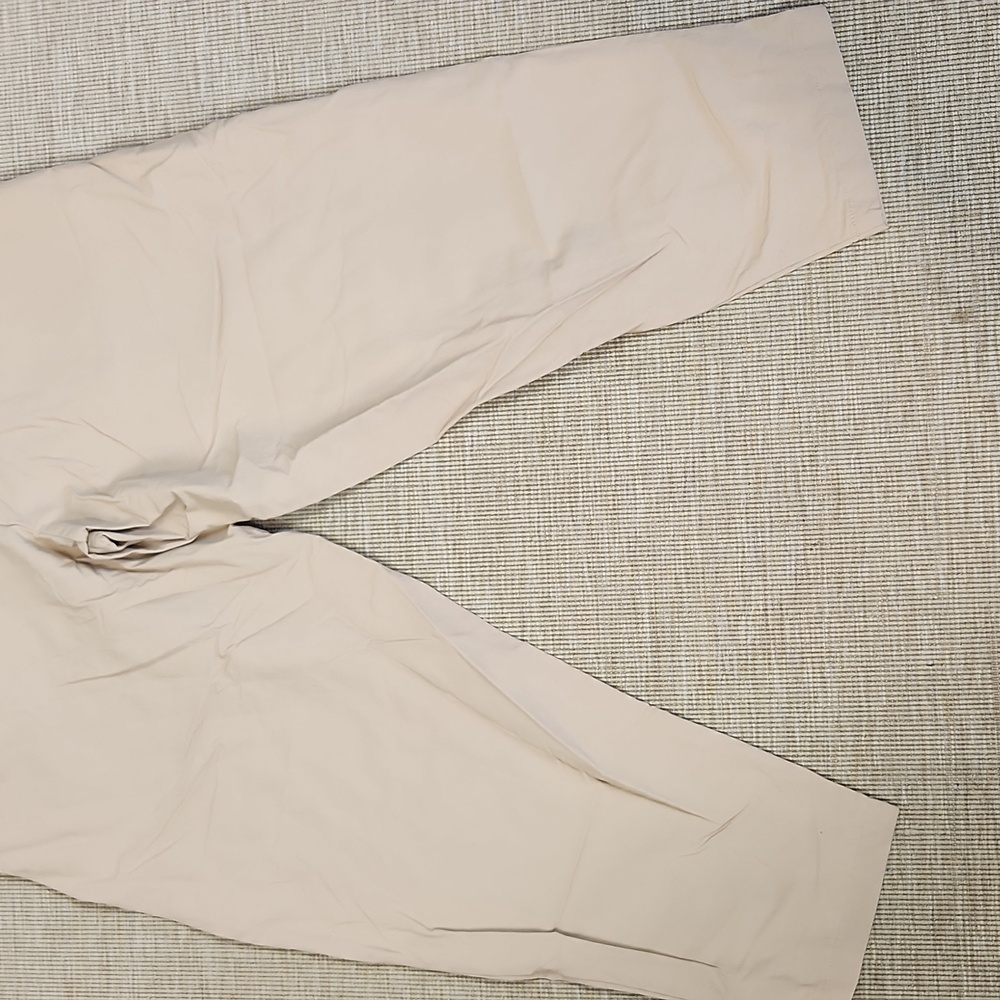 Nike Jogger With Sherpa Lined Pockets And Accent S - Picture 6 of 10